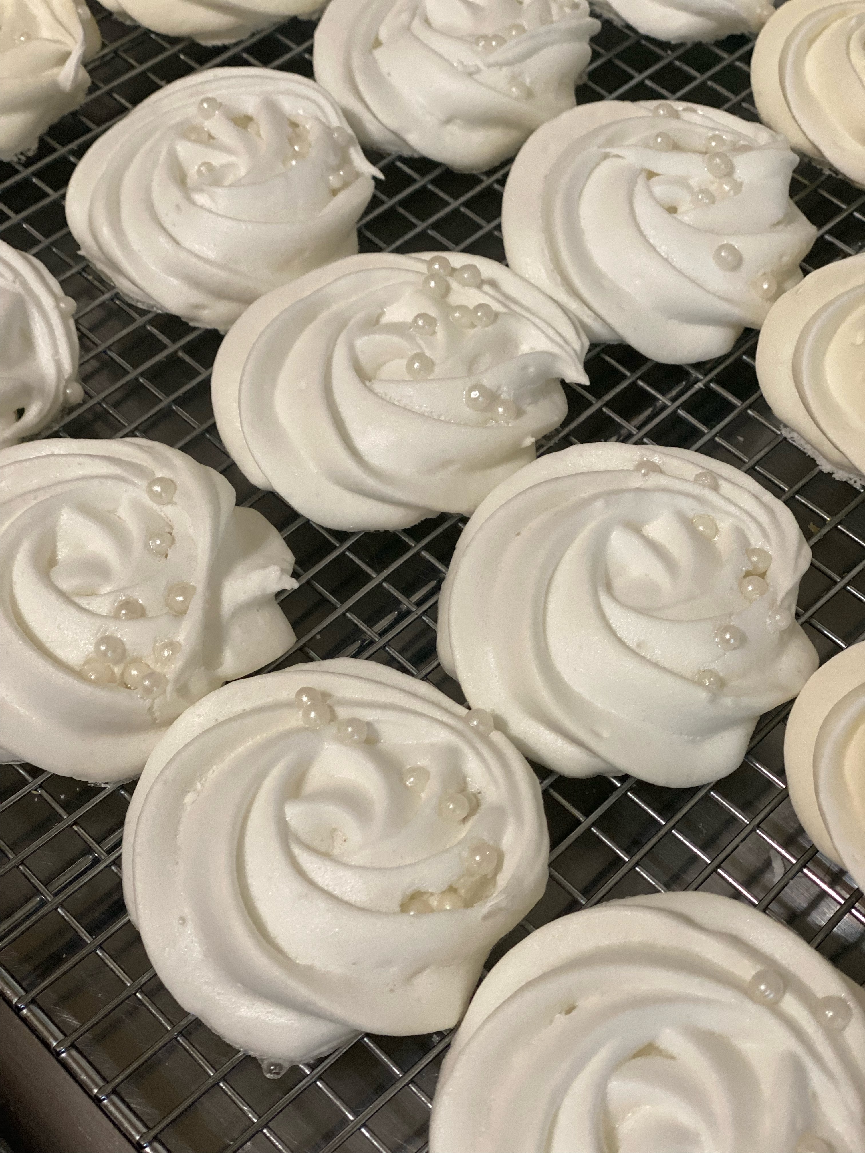 crisp meringue cookies 