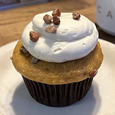 Sweet Potato-Pecan Cupcakes, 1/2 Dozen
