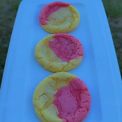 Strawberry Lemonade Cookies
