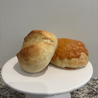 Käsebrötchen (cheese bread) - 8 Pieces 