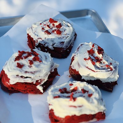 Red Velvet Cinnamon Rolls ✨❤️