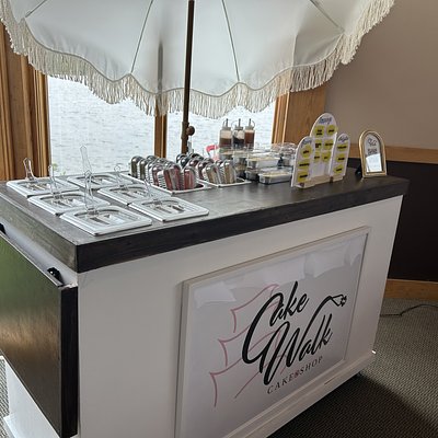 🍰 The Signature Experience - Dessert Cart
