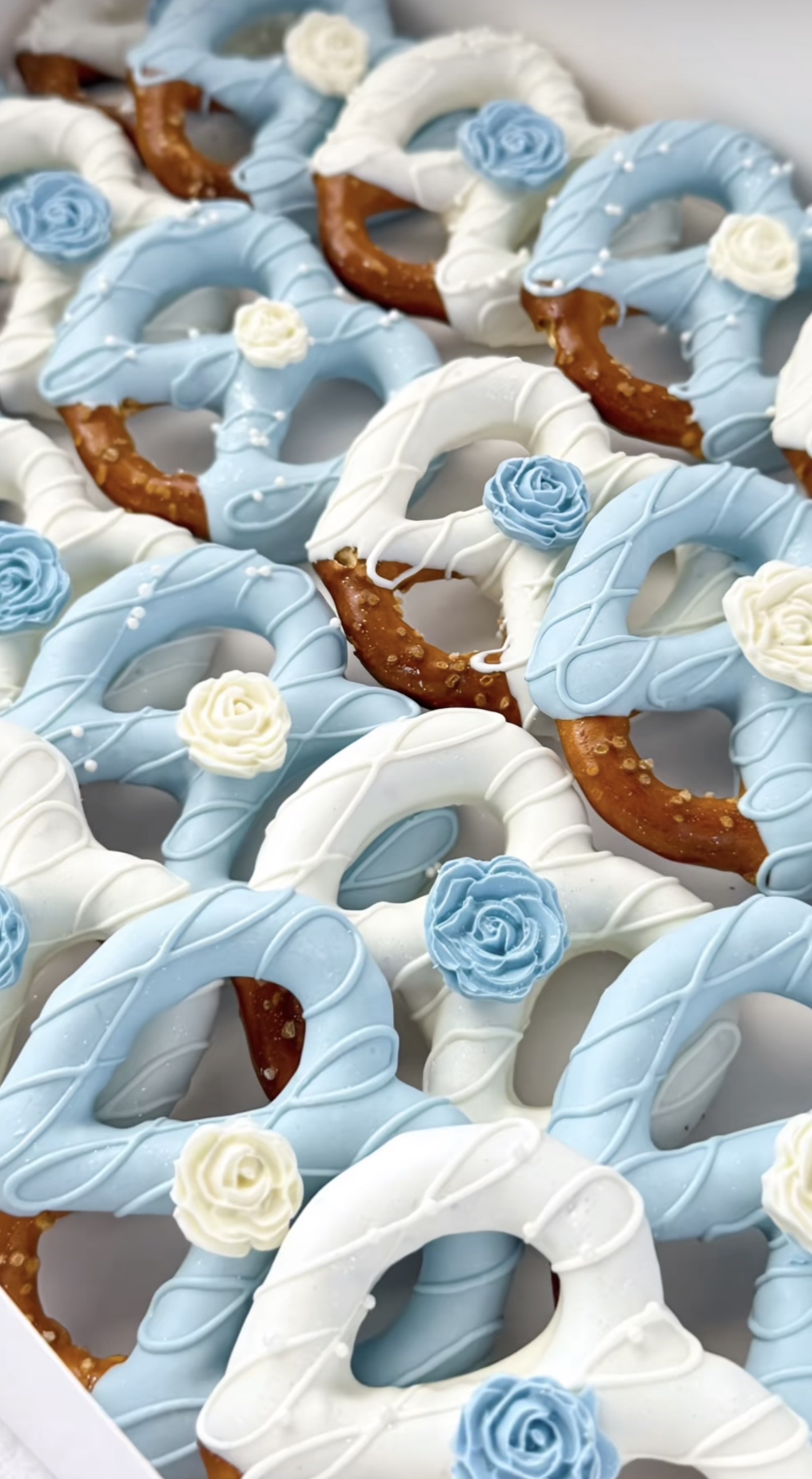 Pretzel Knots