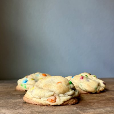 Classic M&M Cookies 