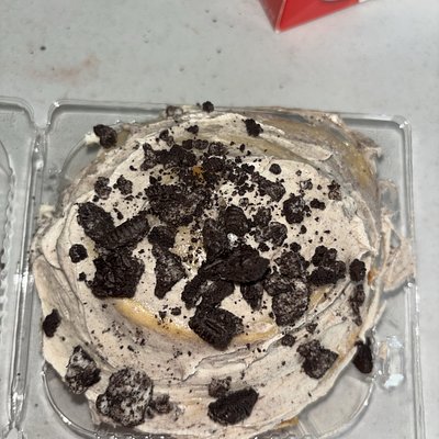 Oreo Cinnamon Rolls Single 