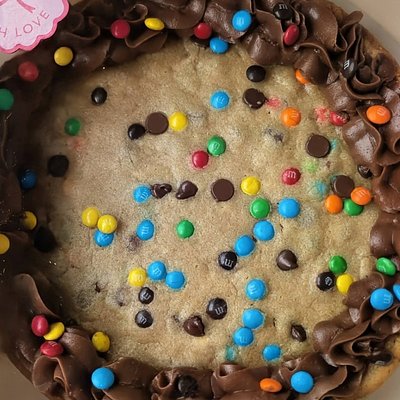 10 Inch M&M Cookie Cake