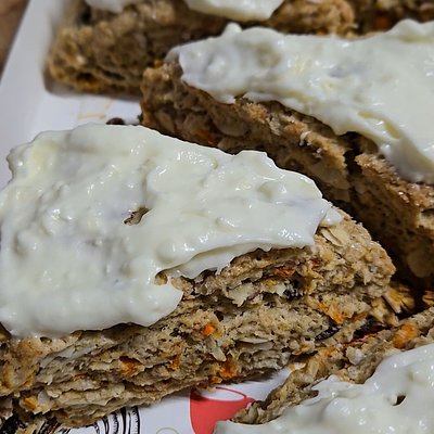 Carrot Cake Scones 