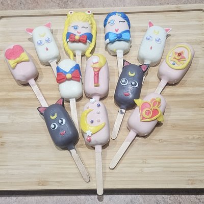 Cakesicles