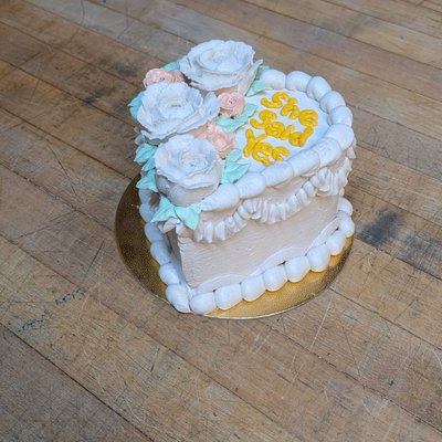  4 Inch Heart Cake 