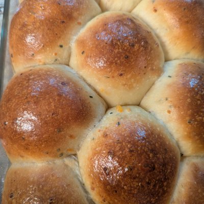 Cheddar & Chive Rolls