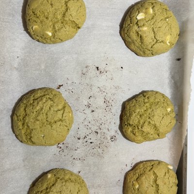 🍵🍪 (6) Matcha Cookies With White Chocolate Chips