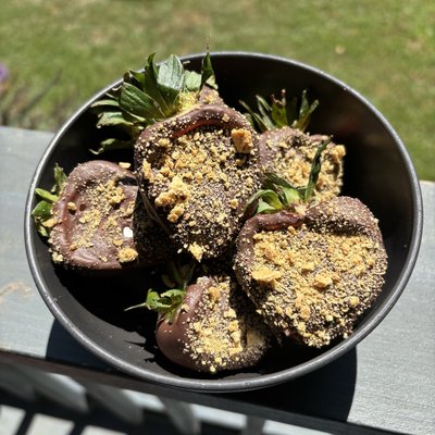 Stuffed Strawberries 