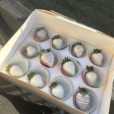 12 count Simple Berry Box