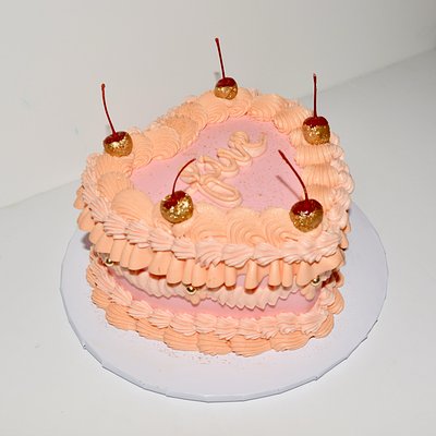 Vintage Style Cake 