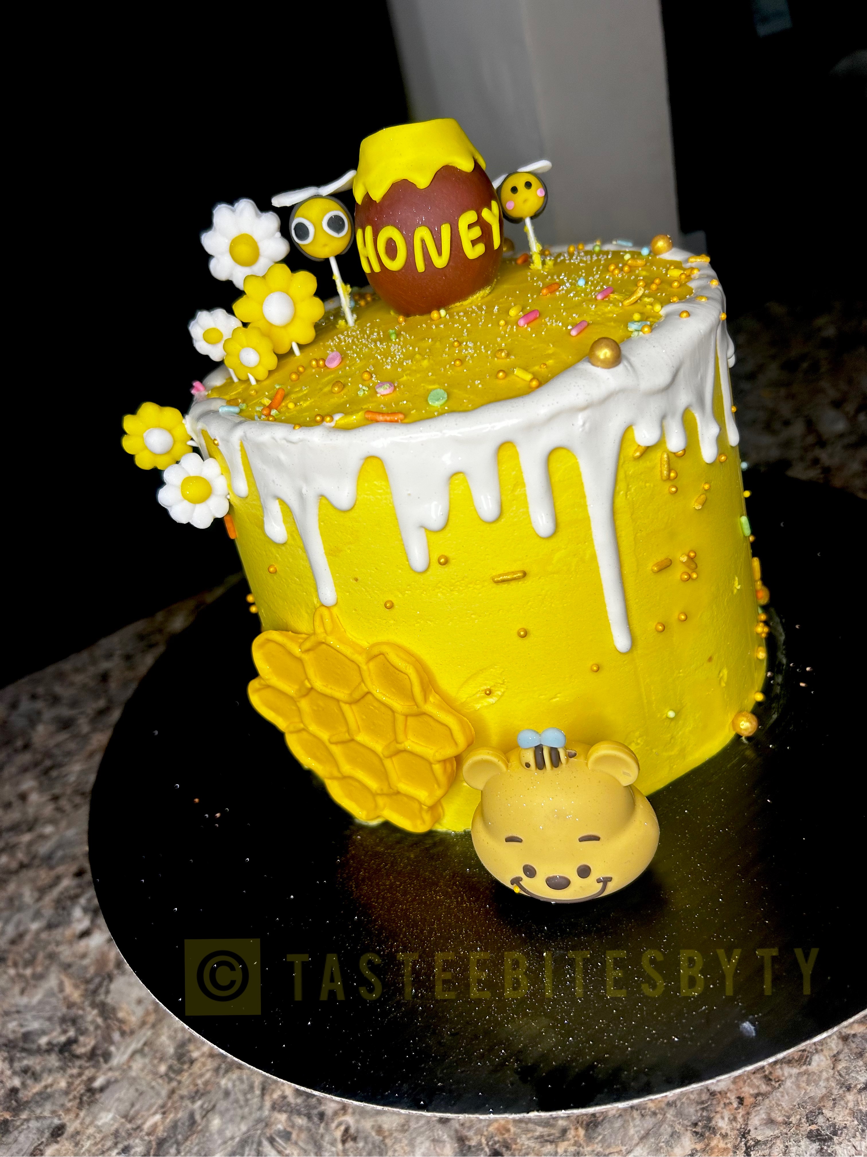 6in Cakes 