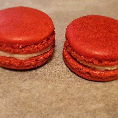 Red Velvet Macarons 6ct