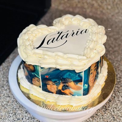 8” Heart Cake (Base Price)