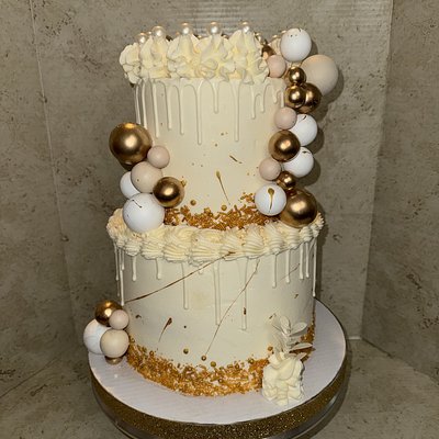 2 Tier Cake