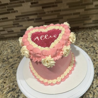 Heart Shaped Cake 6”