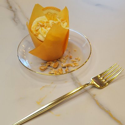 Orange De La Creme Cupcake