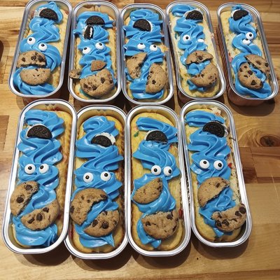Cookie Monster Mini Cakes 