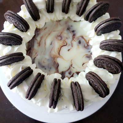 8" Oreo Cheesecake 