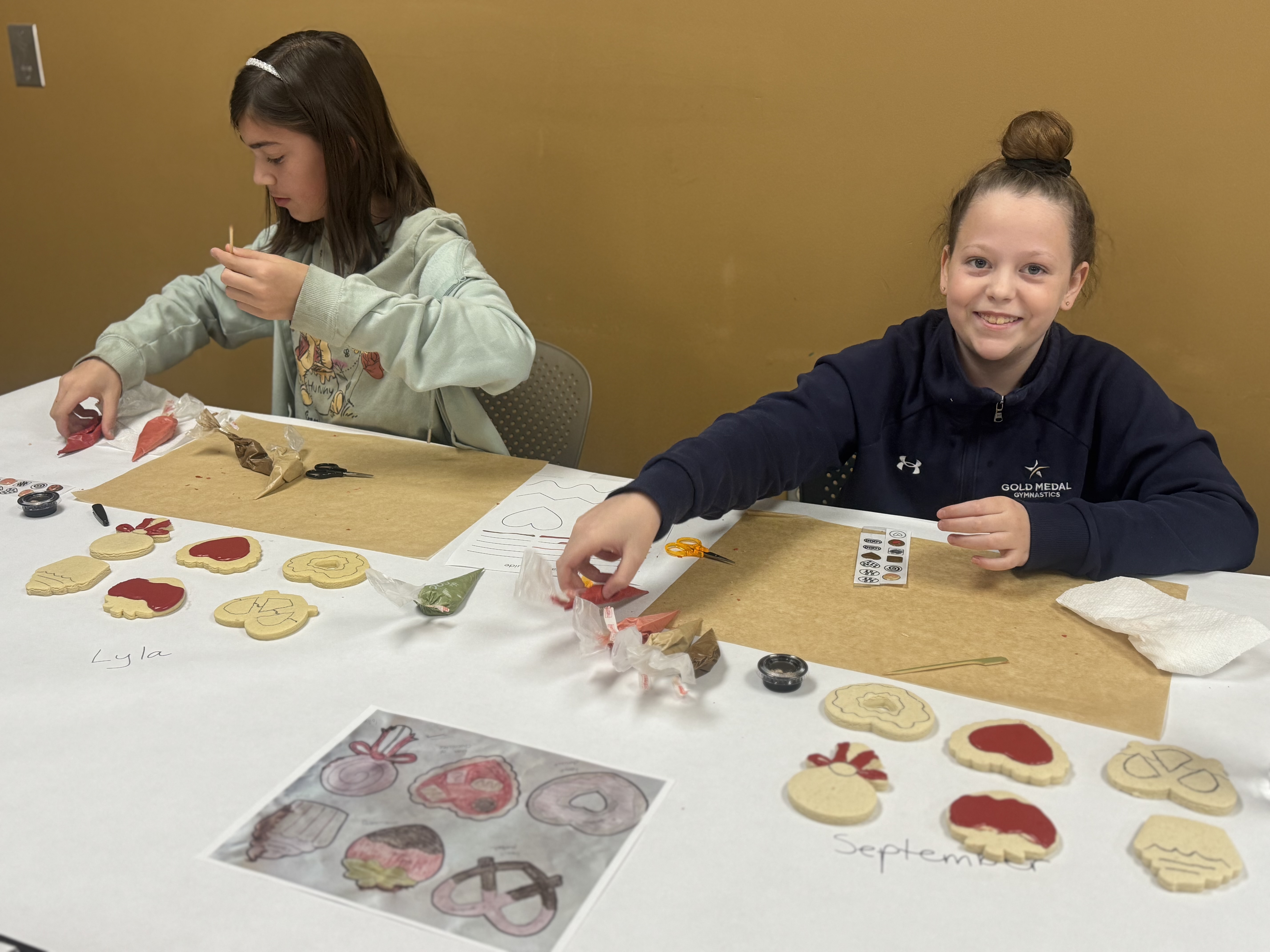 “Spring Showers” cookie decorating class - Sat, March 28