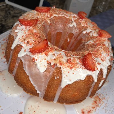 🍓 Cʀᴜɴᴄʜ Pᴏᴜɴᴅ Cᴀᴋᴇ Sʟɪᴄᴇ 