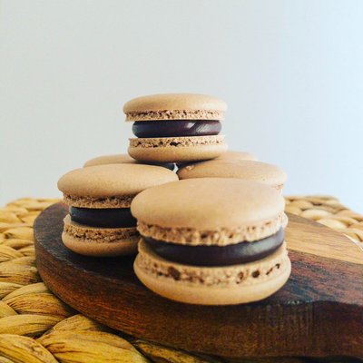 Chocolate Turtle Macarons 30 pcs.