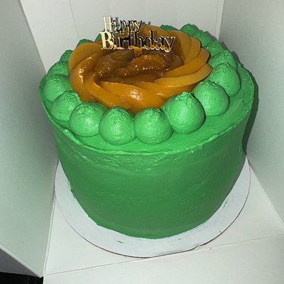 6”, 2 Layers With Whipped Cream Frosting 