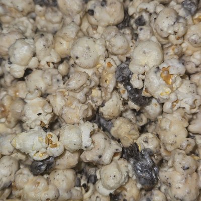 Cookies and Cream Popcorn 