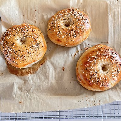 Bob’s Bagels Plain, Onion, Cinnamon, Everything Bagel 