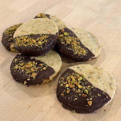 Pistachio Shortbread With Dark Chocolate - Half Dozen