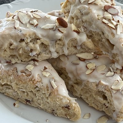 Almond Sourdough Scones 