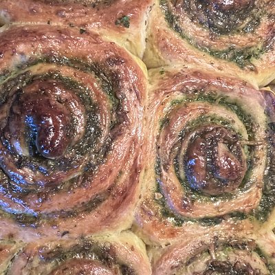 Pesto And Parmesan Rolls
