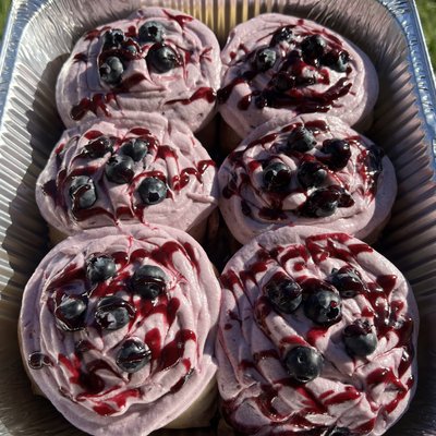 12ct Blueberry Compote Cinnamon Rolls 