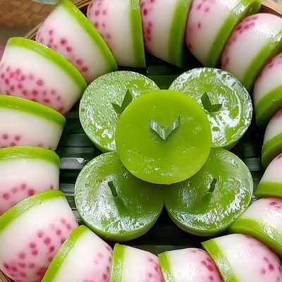 Tricolor Tapioca Pudding
