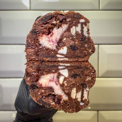 PAST FLAVOR - View Only🥲: Chocolate Raspberry Cheesecake 😍