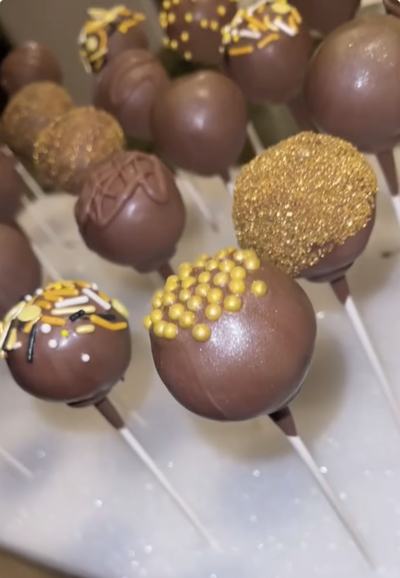 Dozen/Half Dozen Cake pops