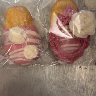 Madeleine’s (Classic Design )