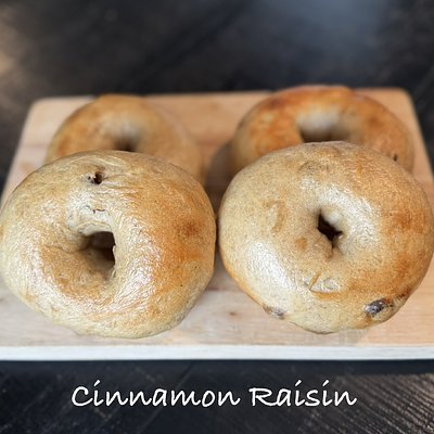 Cinnamon Raisin Bagels - 4 Pack