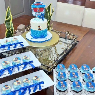 SCHOOL PARTY PACKAGE - THEMED 5”  3-Level Cake + 12  Cakesicles + 12 Cupcakes 