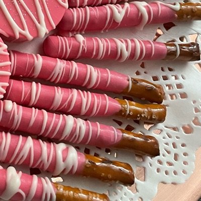 12 Chocolate Covered Pretzels 