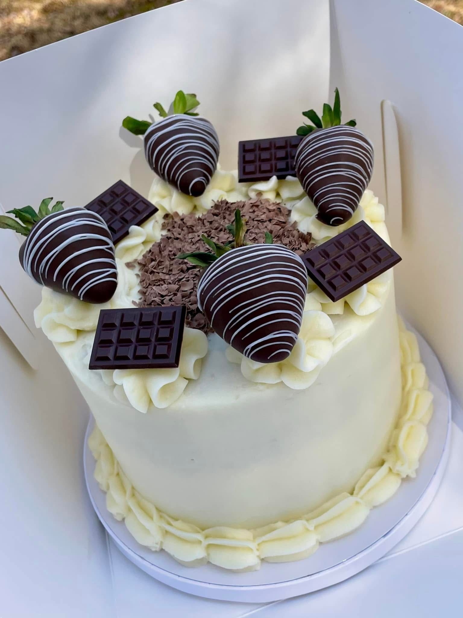 Small 2 Layer Cake