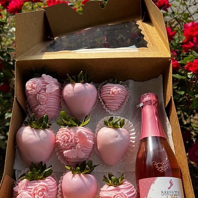 Medium Tray Strawberry Chocolat With Alchool