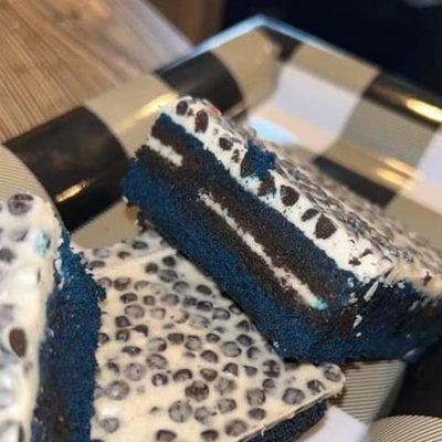 Blue Velvet Cookies And Creme 