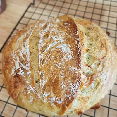 Pesto And Mozzarella Sourdough 