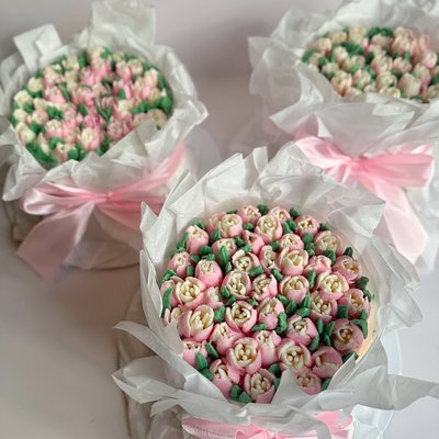 Mother’s Day Bouquet Cake