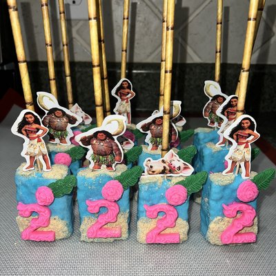 Custom Dozen Of Rice Crispy 