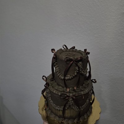 Mini 2 Tier Vintage Cake 